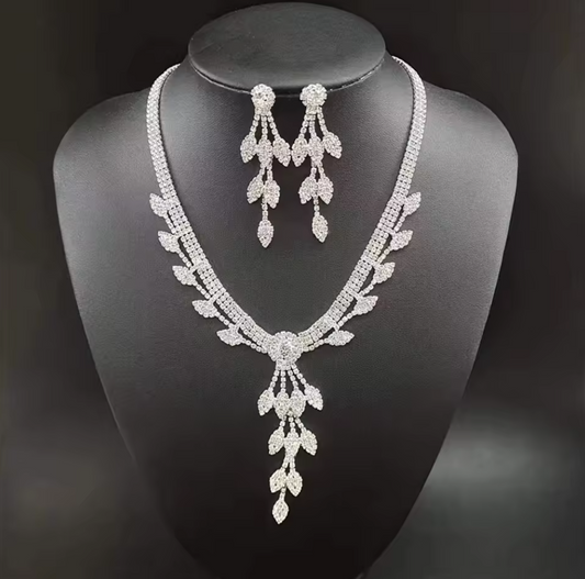 Leaf Tassels Long Length Rhinestones Necklace Earring Jewelry Set
